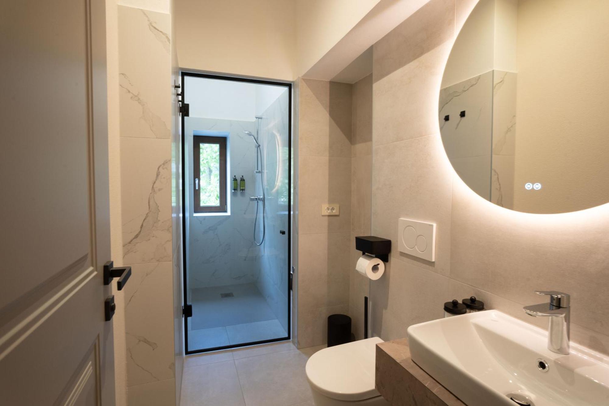 Zirovnica Kalan Boutique Stay חדר תמונה